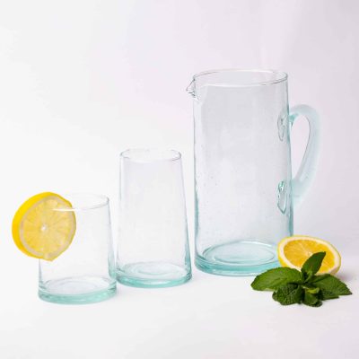 Carrfe artisanal avec verres