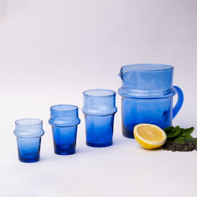 Verres et petite carafe
